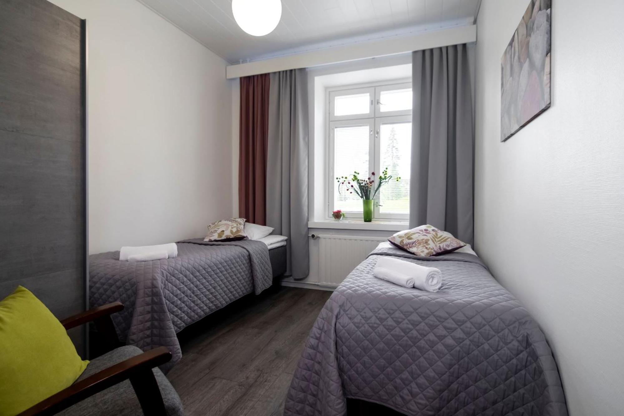 Ik Hotel & Camping Keuruu Phòng bức ảnh